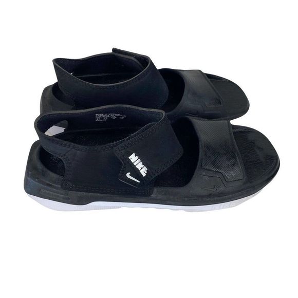 Nike Playscape Sandals Kids Size 4Y US Black Strappy Chunky Platform CU5296-001 - Picture 3 of 9